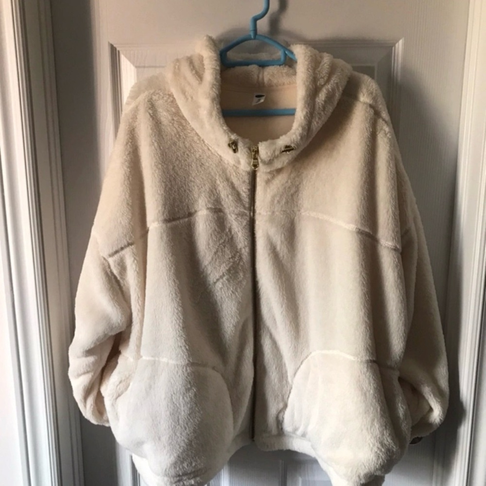 Women's Oversized fluffy Hooded Jacket